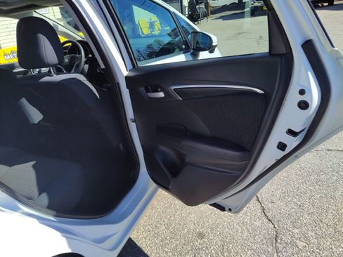 Used 2019 Honda Fit EX image 18