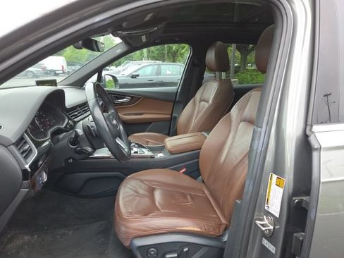 Used 2017 Audi Q7 3.0T Premium Plus AWD/4WD image 4