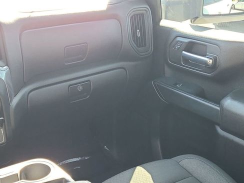 Used 2024 Chevrolet Silverado 2500 Custom w/ Custom Value Package image 23