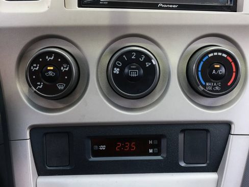 Used 2011 Toyota Matrix w/ Matrix Sport Pkg FWD image 31