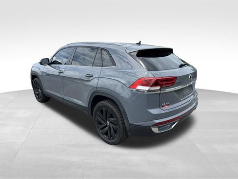 Used 2020 Volkswagen Atlas Cross Sport SE FWD image 5