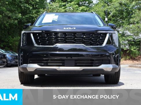 Used 2025 Kia Sorento S w/ Panoramic Sunroof Package FWD image 3
