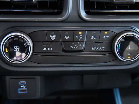 Used 2024 Ford Maverick XL image 25