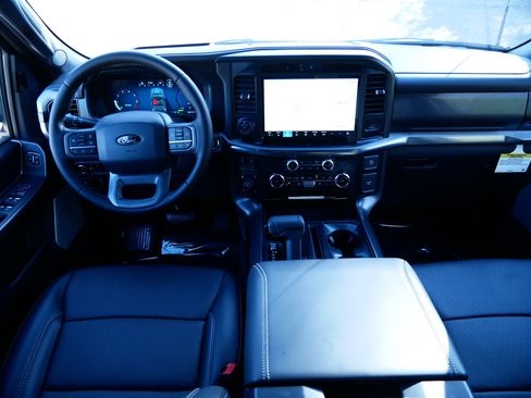 New 2025 Ford F150 Platinum w/ Equipment Group 702A High image 7