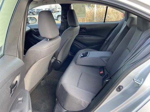 Used 2025 Toyota Corolla LE image 46