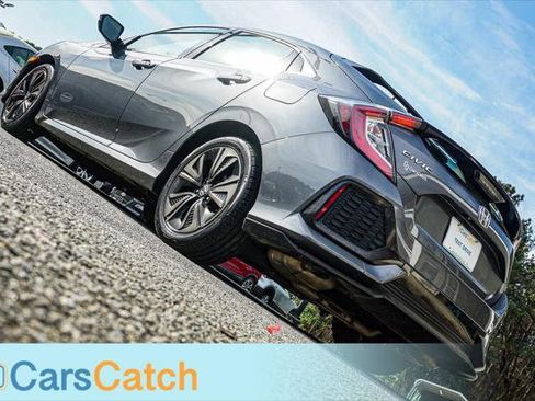 Used 2018 Honda Civic EX image 5