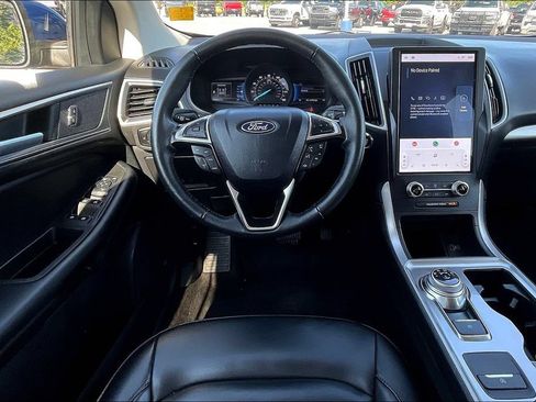 Used 2024 Ford Edge SEL AWD/4WD image 6