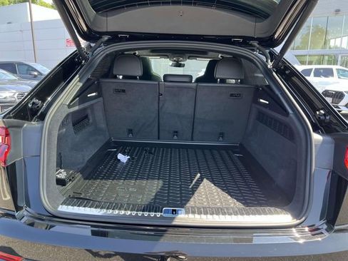 Used 2023 Audi SQ8 Premium Plus AWD/4WD image 6