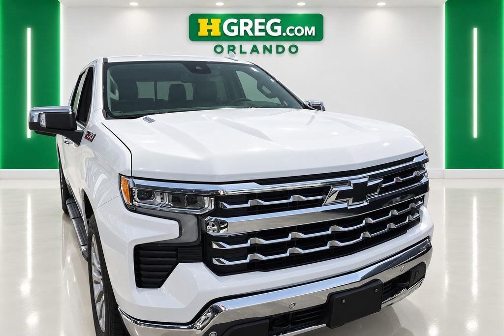 Used 2023 Chevrolet Silverado 1500 LTZ AWD/4WD image 4