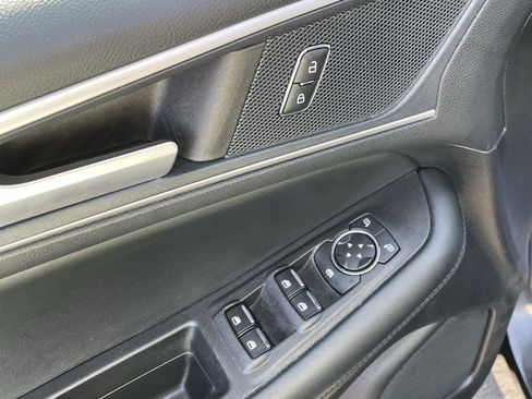 Used 2024 Ford Edge SEL w/ Convenience Package image 14