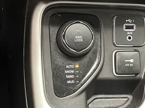 Used 2019 Jeep Compass Latitude AWD/4WD image 15