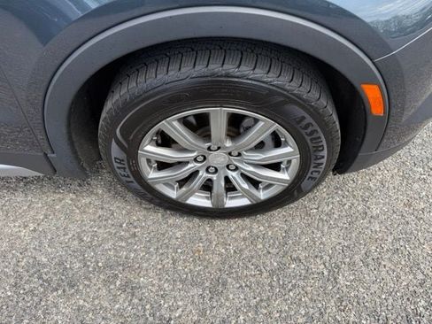 Used 2019 Cadillac XT4 Premium Luxury AWD/4WD image 24
