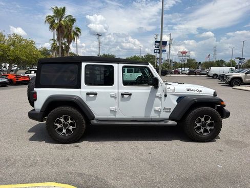 Used 2018 Jeep Wrangler Unlimited Sport S AWD/4WD image 4