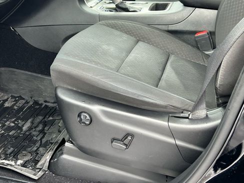 Used 2021 Jeep Grand Cherokee Laredo AWD/4WD image 26