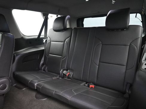 Used 2018 Chevrolet Suburban LT AWD/4WD image 26