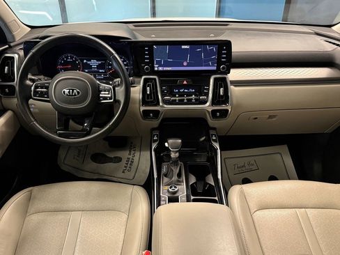 Used 2021 Kia Sorento SX image 9