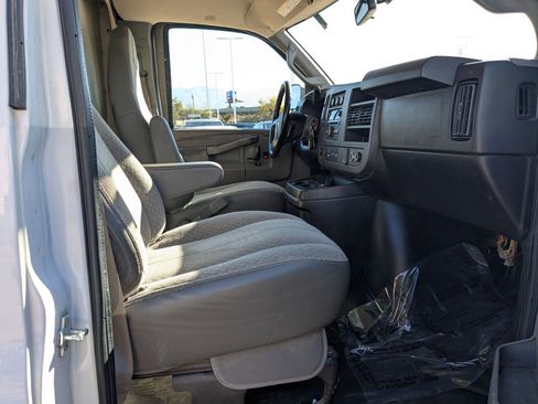 Used 2019 Chevrolet Express 3500 Work Van w/ Power Convenience Package image 19
