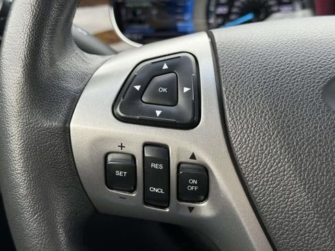 Used 2015 Ford Taurus Limited image 18