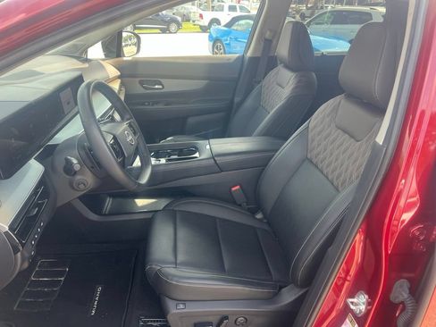 Used 2025 Nissan Murano Platinum w/ Cargo Package AWD/4WD image 12