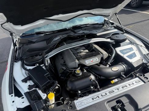 Used 2017 Ford Mustang GT Premium RWD image 51
