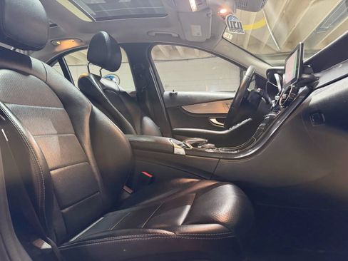 Used 2016 Mercedes-Benz C 300 4MATIC Sedan image 9