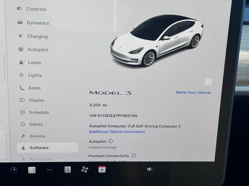 Used 2023 Tesla Model 3 Standard Range image 17