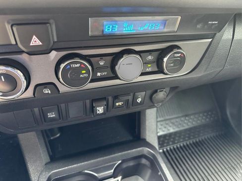 Used 2023 Toyota Tacoma TRD Sport AWD/4WD image 12
