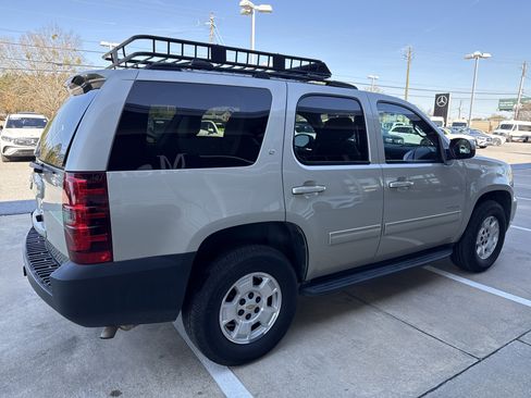 Used 2013 Chevrolet Tahoe LT w/ Luxury Package image 6
