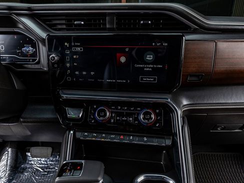 Used 2025 GMC Sierra 1500 Denali Ultimate image 24