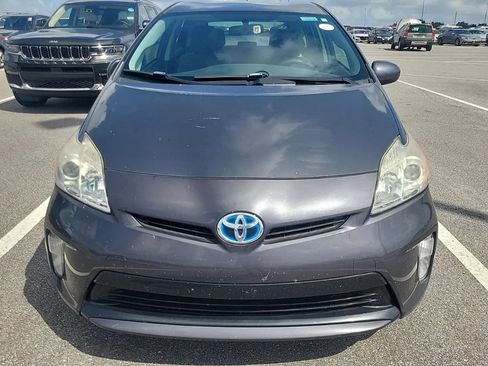 Used 2015 Toyota Prius Two FWD image 4