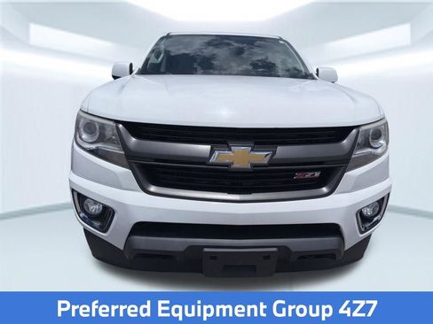 Used 2018 Chevrolet Colorado Z71 AWD/4WD image 2