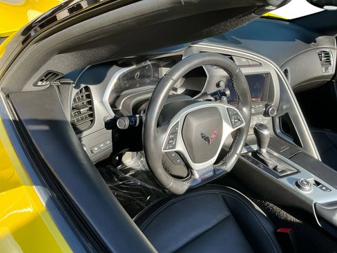 Used 2016 Chevrolet Corvette Z06 w/ 2LZ Preferred Equipment Group RWD image 11
