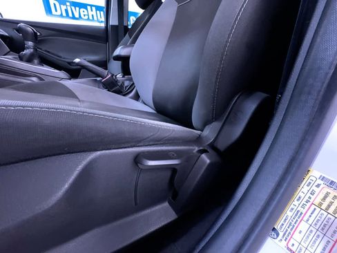 Used 2014 Ford Focus SE FWD image 13