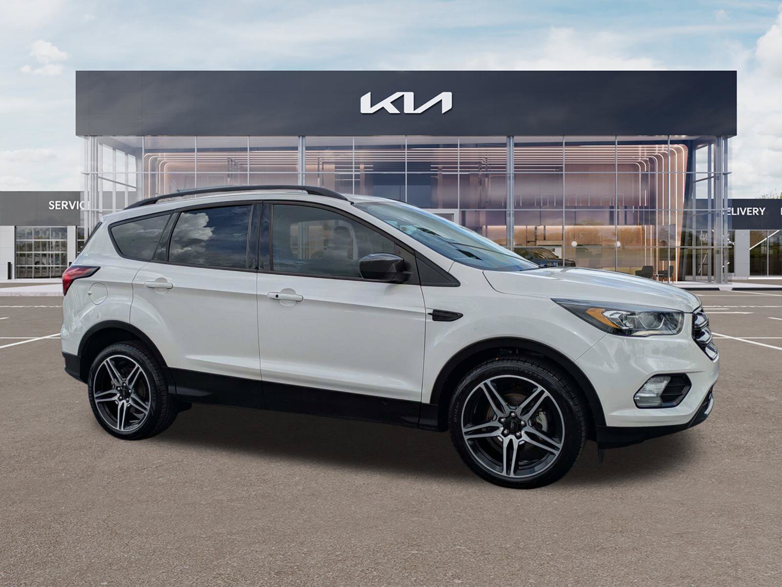 Used 2019 Ford Escape SEL FWD image 1