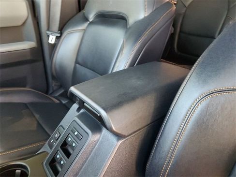 Used 2022 Ford Bronco Badlands image 27