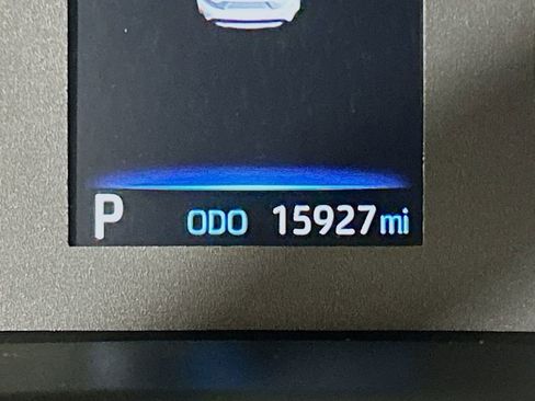 Used 2025 Toyota Corolla LE FWD image 10