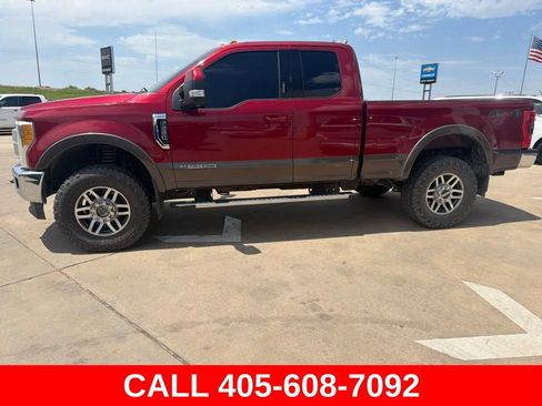 Used 2017 Ford F250 Lariat w/ Lariat Value Package AWD/4WD image 25