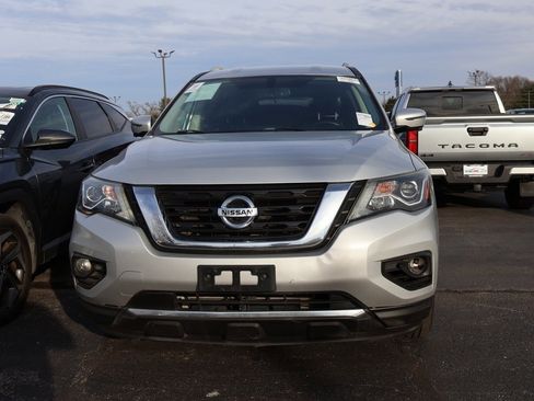 Used 2020 Nissan Pathfinder SL image 9