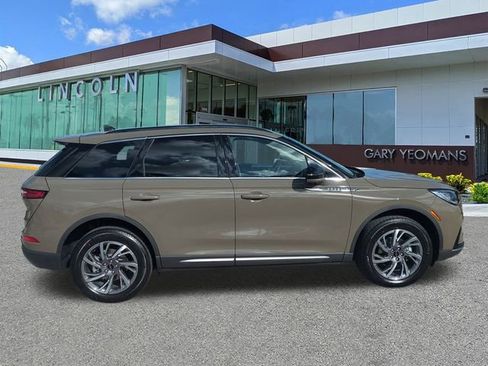 New 2026 Lincoln Corsair Premiere FWD image 3