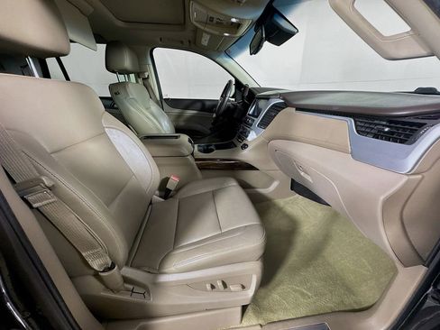 Used 2016 GMC Yukon SLT w/ Premium Edition image 38