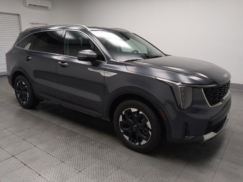 Used 2024 Kia Sorento S FWD image 11