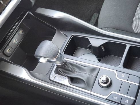 Certified 2023 Kia Sorento LX FWD image 21