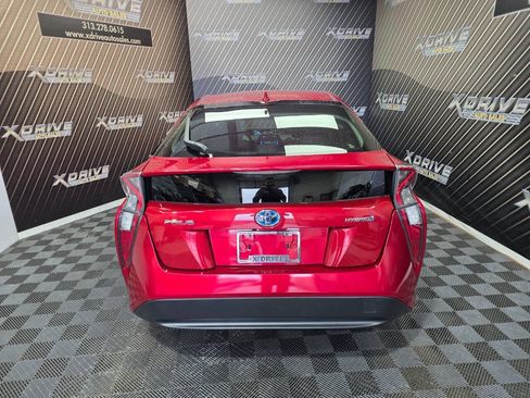 Used 2017 Toyota Prius Three FWD image 14