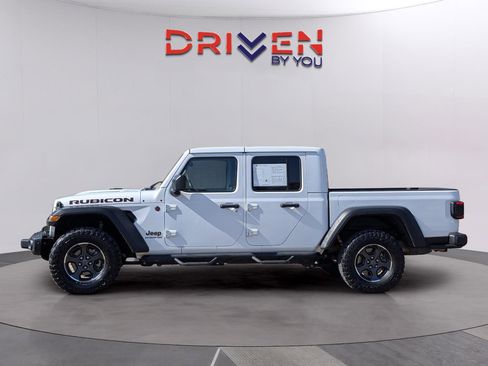 Used 2021 Jeep Gladiator Rubicon image 2