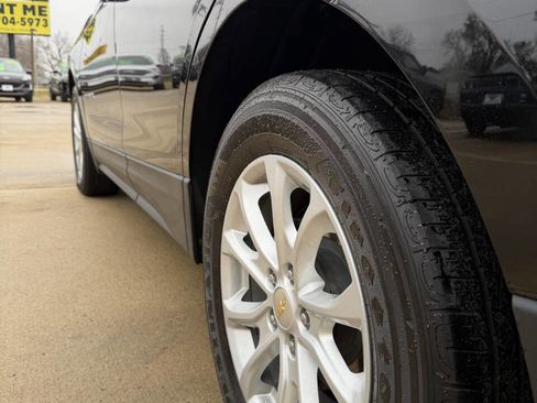 Used 2019 Chevrolet Equinox LT image 9