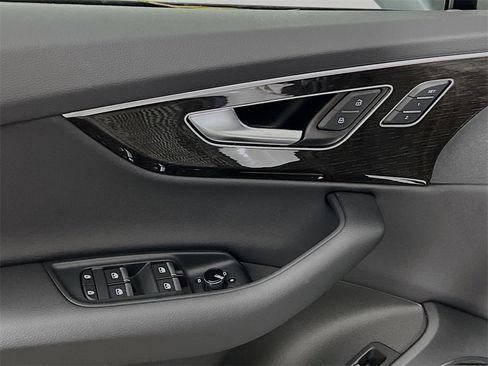 New 2026 Audi Q7 2.0T Premium image 18