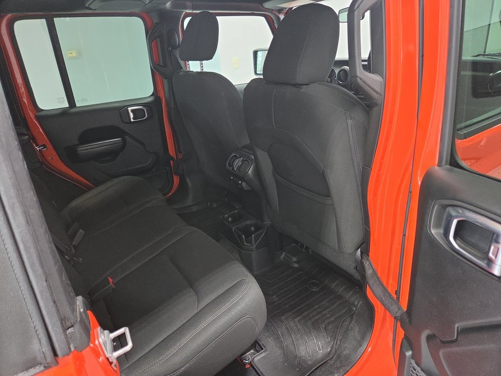 Used 2018 Jeep Wrangler Unlimited Sport S AWD/4WD image 13