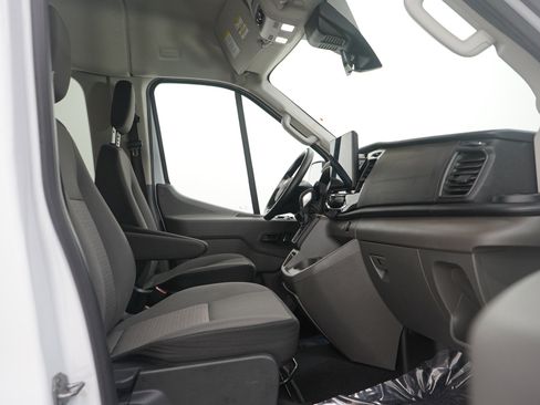 Used 2024 Ford Transit 350 XLT RWD image 13