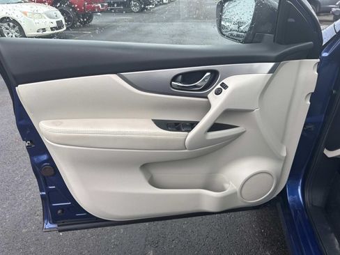 Used 2020 Nissan Rogue Sport SL FWD image 28