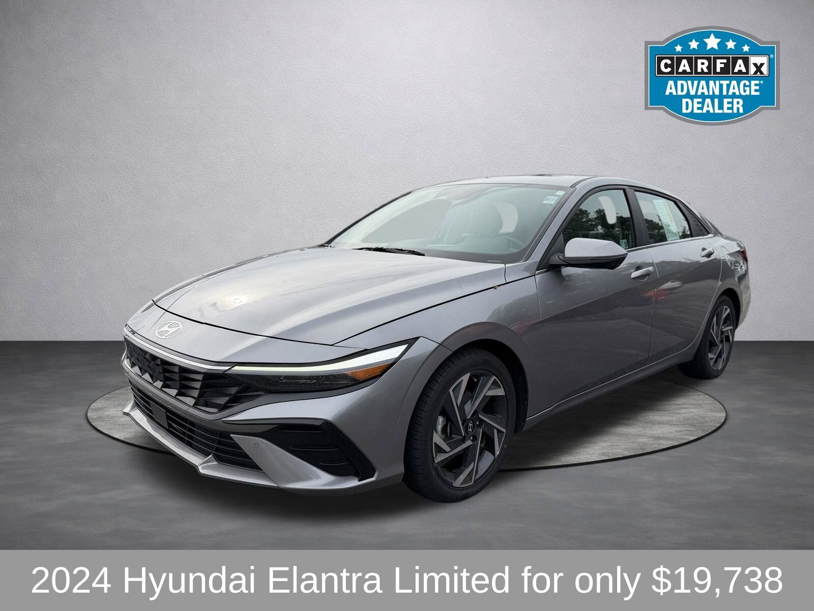 Used 2024 Hyundai Elantra Limited FWD image 9